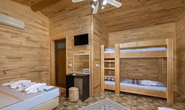 Ferienwohnung Flora Pansiyon Cirali Kemer Exterior foto